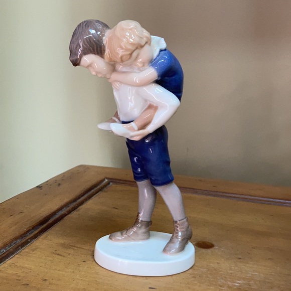 B&G Royal Copenhagen Playfellows Figurine - Picture 4 of 6